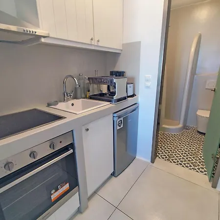 Naxos Town 1 Front *